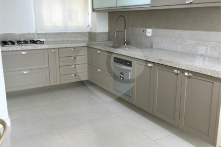 Apartamento à venda com 3 suítes no Centro, Santo André, SP