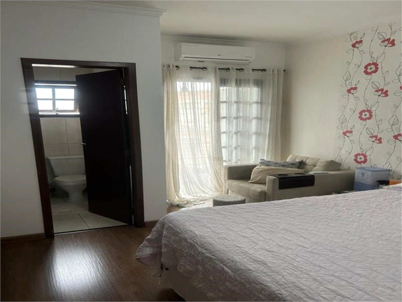 Sobrado à venda com 3 quartos, sendo 1 suíte,  em Vila Marari, São Paulo, SP