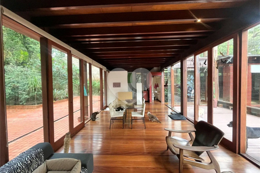 Casa à venda com 3 quartos, sendo 1 suíte, no condomínio Jardim da Montanha I, Mairiporã - SP