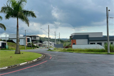 Terreno à venda no condomínio Mosaico Essence, Mogi das Cruzes - SP