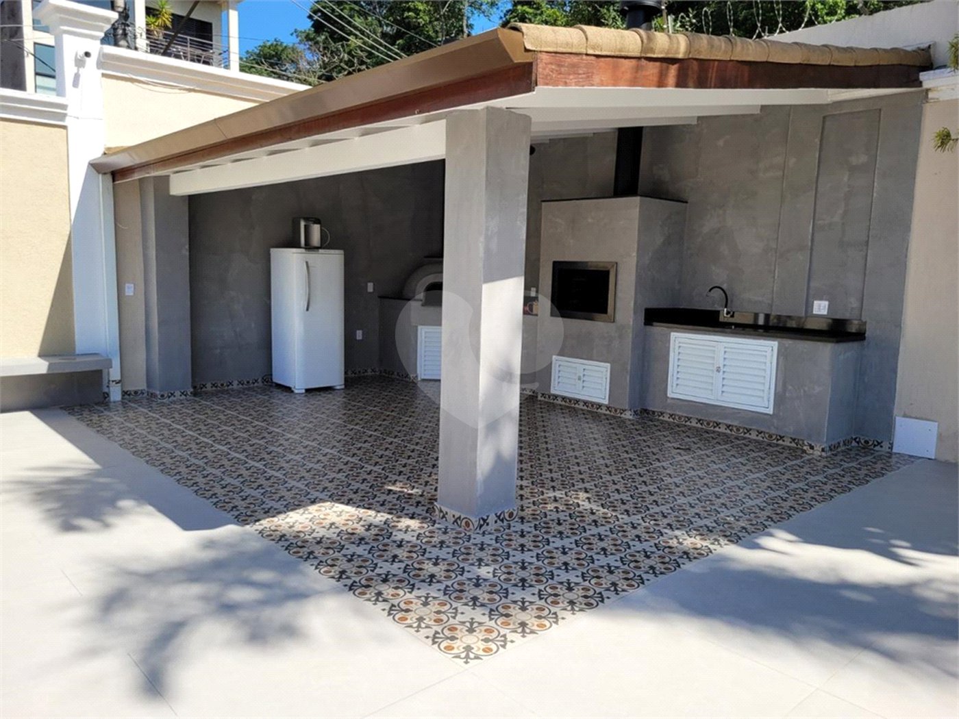Casa à venda com 5 suítes em Paraisópolis, São Paulo, SP