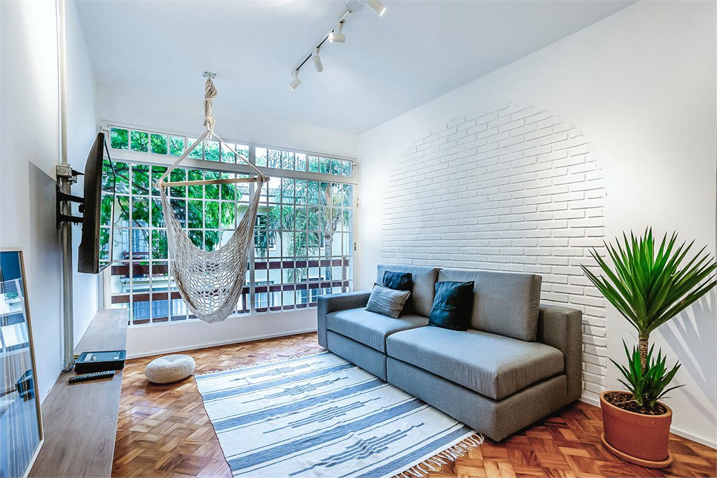 Apartamento à venda com 3 quartos em Vila Cordeiro, São Paulo, SP