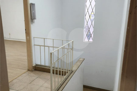 Sobrado à venda com 4 quartos em Vila Dom Pedro I, São Paulo, SP