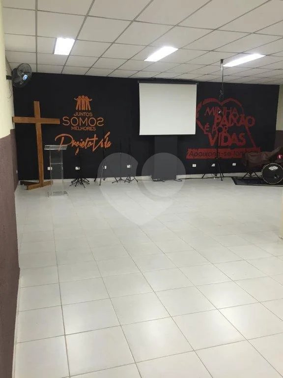 Salão comercial de 200m2 para locação na Mooca