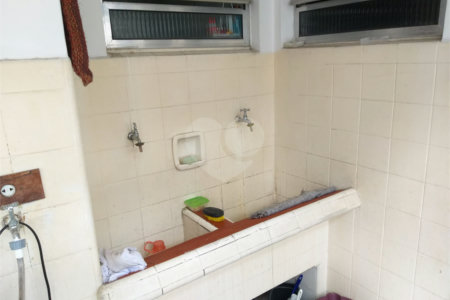 Apartamento de 4 quartos (1 suíte), à venda no Paraíso