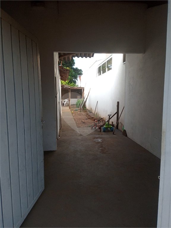 Casa térrea para venda, com 2 dormitórios.