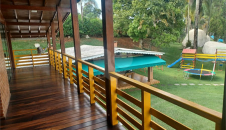 Casa à venda com 5 quartos, sendo 2 suítes,  em Rio Abaixo, Mairiporã, SP
