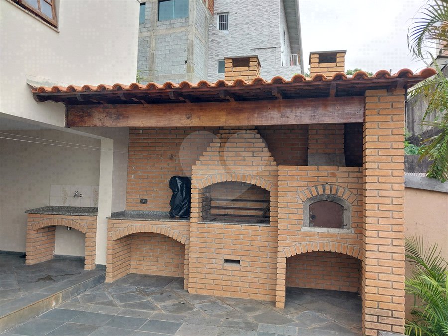 Casa à venda com 3 suítes em Vila Pereira Barreto, São Paulo, SP