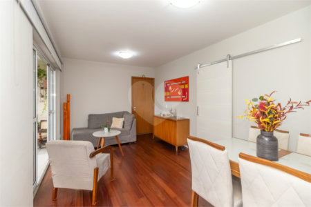 Apartamento à venda com 3 quartos, sendo 1 suíte, em Vila Sofia, São Paulo, SP
