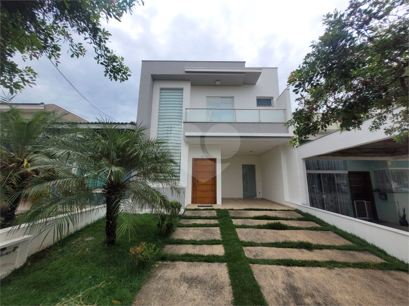 Casa à venda com 3 suítes no condomínio Horto Florestal II, Sorocaba - SP