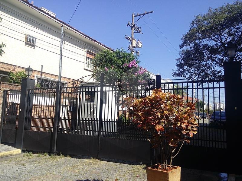 Casa à venda com 5 quartos, sendo 2 suítes, em Santana, São Paulo, SP