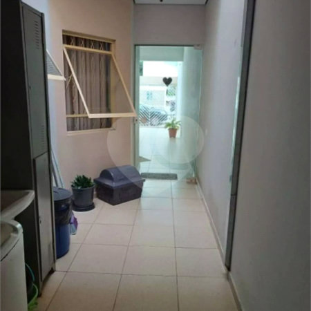 Sobrado à venda com 3 quartos, sendo 1 suíte, em Jardim Karolyne, Votorantim, SP