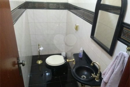 Sobrado à venda com 3 quartos, sendo 1 suíte, em Campo Grande, São Paulo, SP
