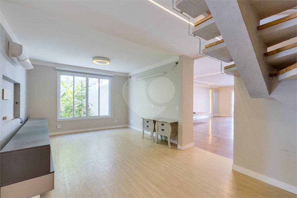 Casa à venda com 4 suítes em Brooklin Velho, São Paulo, SP