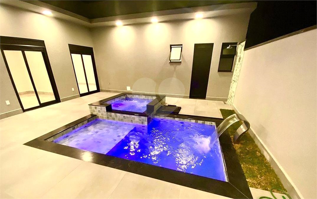 Casa à venda com 3 suítes no condomínio Residencial Milano, Indaiatuba - SP