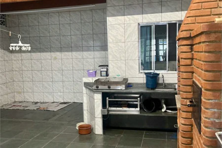 Casa à venda com 3 quartos, sendo 1 suíte, no condomínio Vila Nova de Mafra, São Paulo - SP