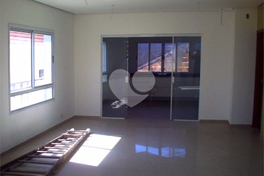 Sobrado à venda com 3 quartos, sendo 1 suíte, em Tremembé, São Paulo, SP