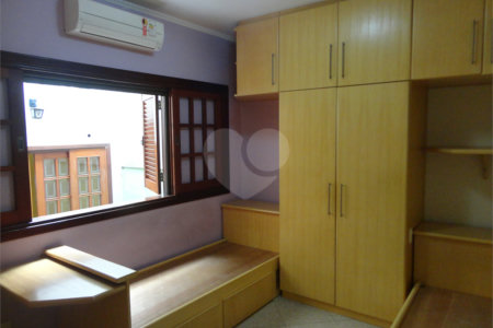 Casa à venda com 3 quartos, sendo 1 suíte, em Santa Marina, Valinhos, SP