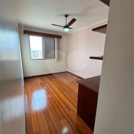 Casa à venda com 3 quartos, sendo 1 suíte,  no condomínio Edifício Crescencia Carolo Balbo, Ribeirão Preto - SP