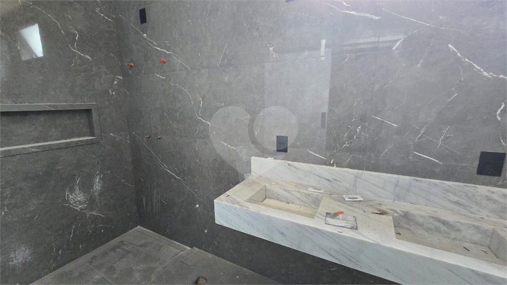 Casa à venda com 3 suítes no condomínio Village Damha III, Araraquara - SP