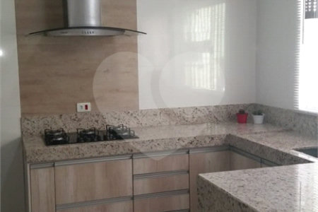 Casa à venda com 3 quartos, sendo 1 suíte, em Nova Cerejeira, Atibaia, SP