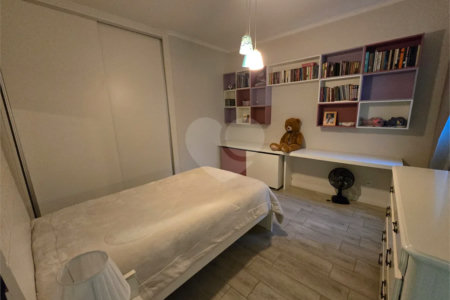 Casa à venda com 3 quartos, sendo 1 suíte, em Santa Teresinha, São Paulo, SP