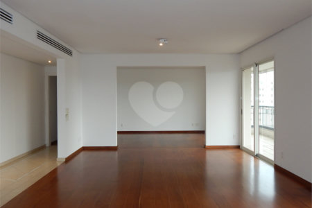 Apartamento à venda com 4 suítes em Moema, São Paulo, SP