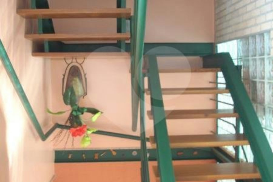 Sobrado à venda com 4 quartos, sendo 2 suítes, em Tremembé, São Paulo, SP