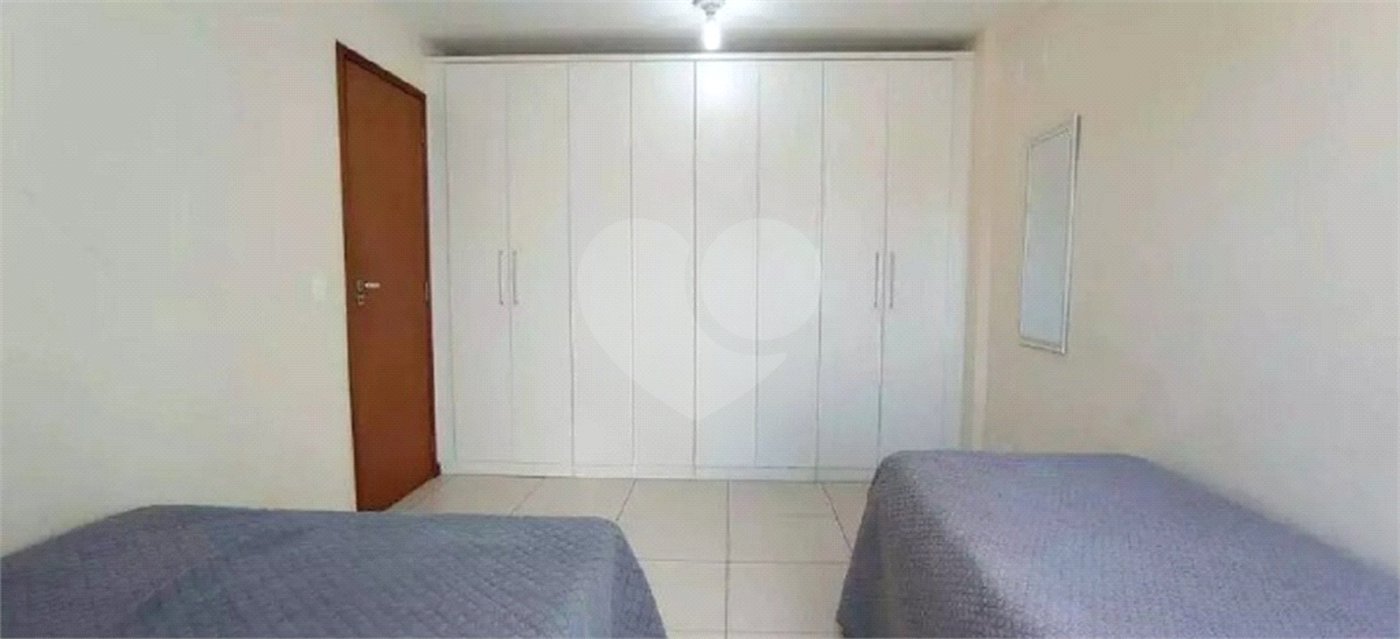 Cobertura à venda com 4 quartos, sendo 2 suítes,  em Algodoal, Cabo Frio, RJ