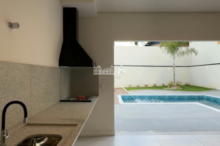 Casa térrea à venda com 3 suítes, em Nova Gardênia, Atibaia - SP