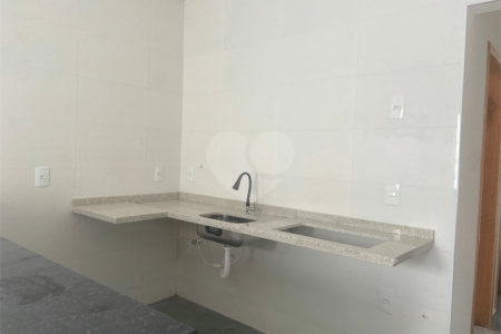 Casa à venda com 2 quartos, sendo 1 suíte, em Jardim Vergínia, Sorocaba, SP