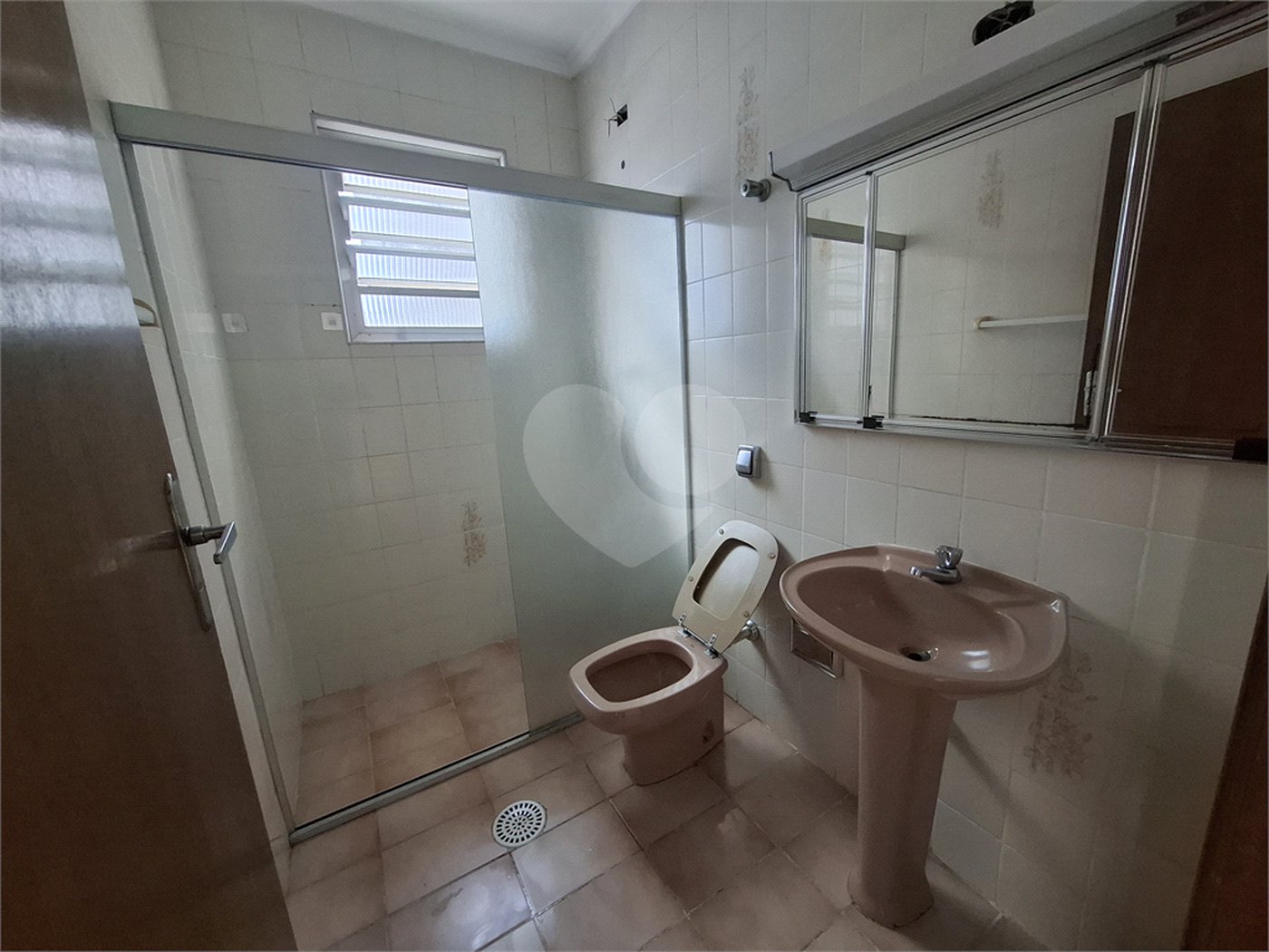Sobrado à venda com 3 quartos, sendo 1 suíte, em Campo Grande, São Paulo, SP