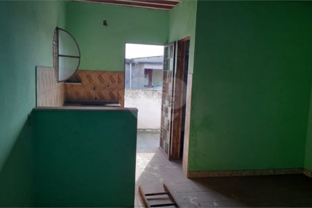 Casa à venda com 2 quartos em Campo Grande, Rio de Janeiro, RJ