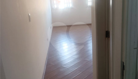 Sobrado à venda com 3 quartos, sendo 2 suítes,  em Parada Inglesa, São Paulo, SP