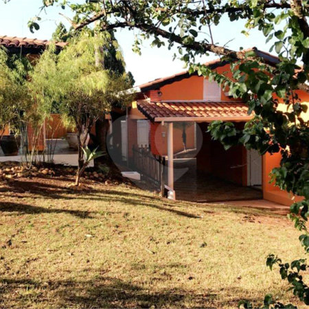 Casa Térrea à venda com 3 quartos, sendo 2 suítes,  em Vila Avaí, Indaiatuba, SP