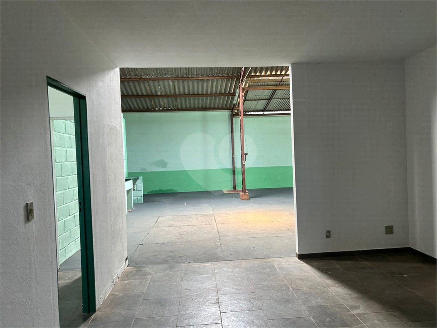 Galpão Comercial para venda no Jardim Jockey Clube