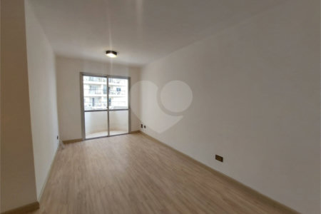 Apartamento à venda com 3 quartos em Vila Ipojuca, São Paulo, SP