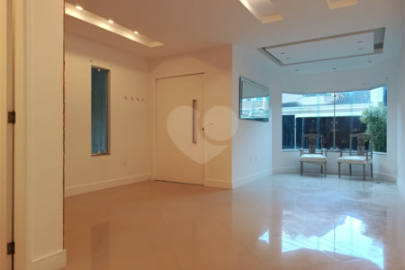 Casa à venda com 3 quartos, sendo 1 suíte, no condomínio Paraíso Classe A, Rio de Janeiro - RJ