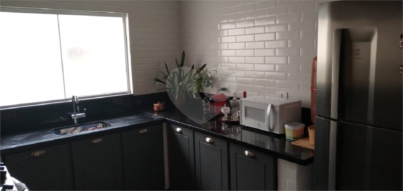 Sobrado à venda com 3 quartos, sendo 1 suíte,  em Retiro das Fontes, Atibaia, SP