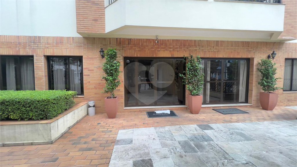 Apartamento à venda com 3 suítes em Cerqueira César, São Paulo, SP