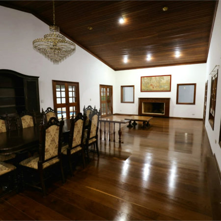 Casa à venda com 4 quartos, sendo 2 suítes, em Jardim São Bento, São Paulo, SP