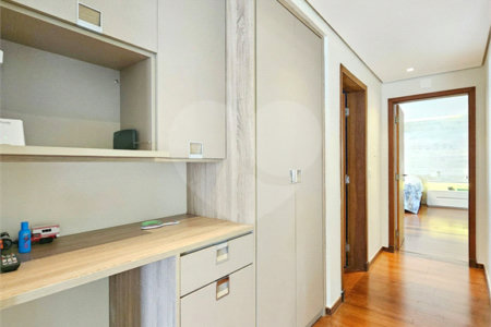 Casa à venda com 4 suítes no condomínio Ville Courchevel, São Paulo - SP