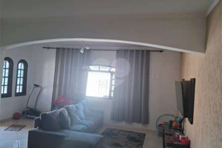Casa à venda com 3 quartos, sendo 2 suítes, em Jardim Míriam, Suzano, SP