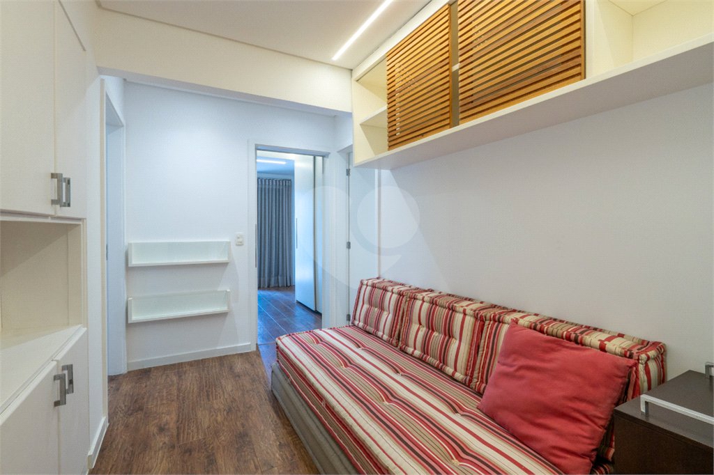 Apartamento à venda com 3 suítes em Vila Nova Conceição, São Paulo, SP