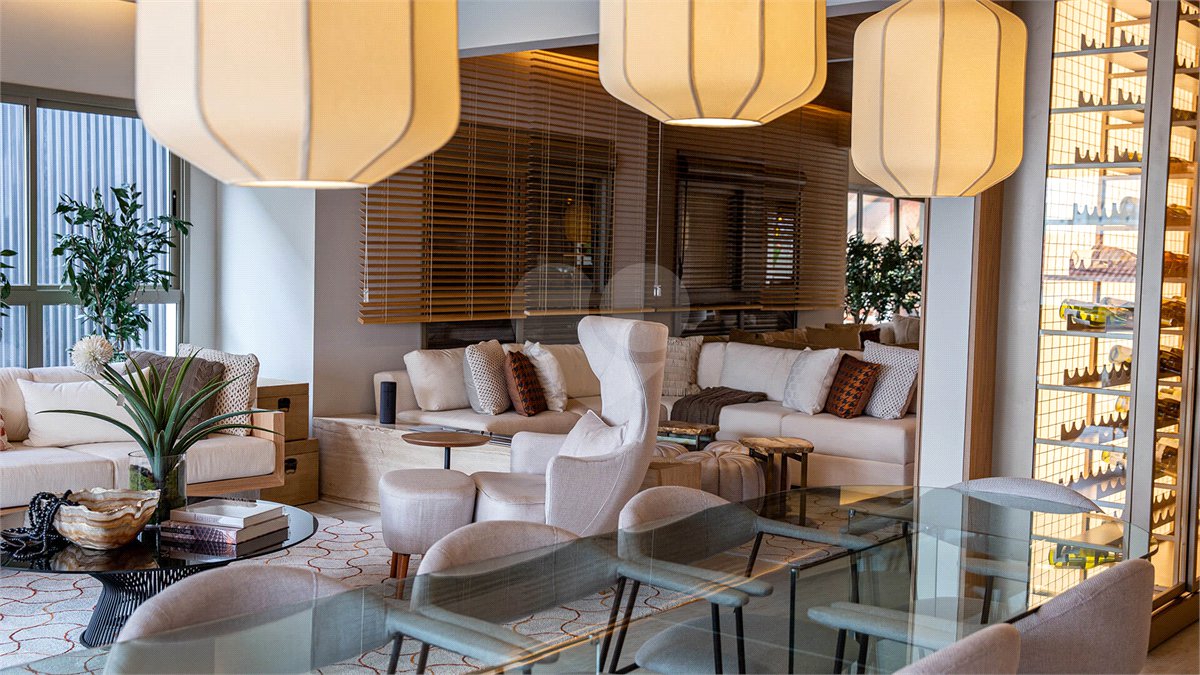 Apartamento à venda com 4 suítes em Vila Romana, São Paulo, SP