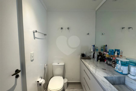 Apartamento à venda com 3 suítes em Indianópolis, São Paulo, SP
