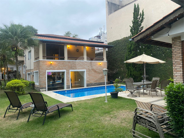 Casa à venda com 4 suítes em Granja Julieta, São Paulo, SP