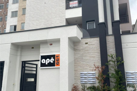 Casa à venda com 2 quartos, sendo 1 suíte,  em Parque Vitória, São Paulo, SP