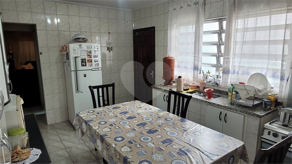 Sobrado à venda com 2 quartos em Cidade Líder, São Paulo, SP