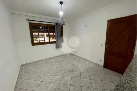 Casa à venda com 3 quartos no condomínio Residencial Dona Lilla, Itu - SP